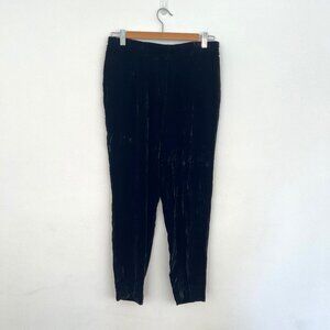 Massimo Dutti Women's black velvet pants - Size US 8